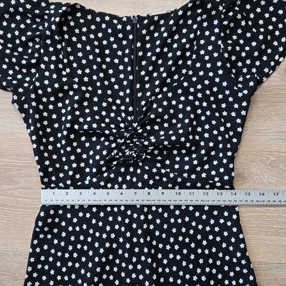 Levi's Skylar Flutter Sleeve Dress Princess Neckline Tie Detail Black Size Small - Picture 10 of 16